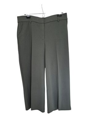 Ricki's Olive Green Wide-Leg Capris